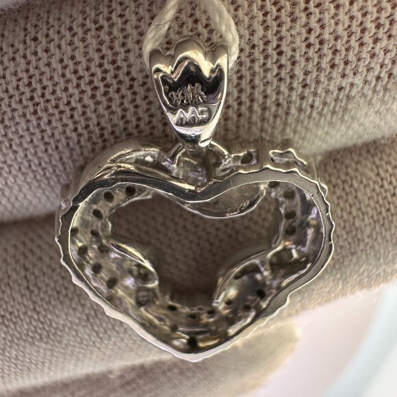 14K White Gold Diamond Heart Pendant - Picture 4 of 13